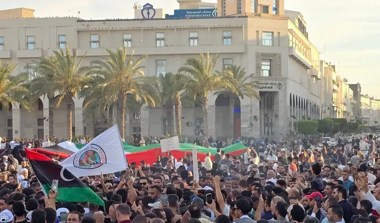 تحركات في الغرب الليبي ضد مبادرة لتوحيد السلطة بين الدبيبة والجيش