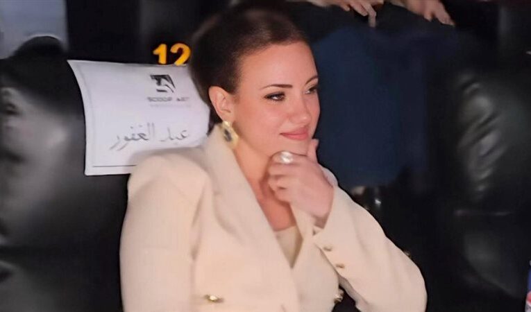 إحالة مصور للمحاكمة في مصر بتهمة نشر صورة مسيئة للفنانة ريهام عبد الغفور