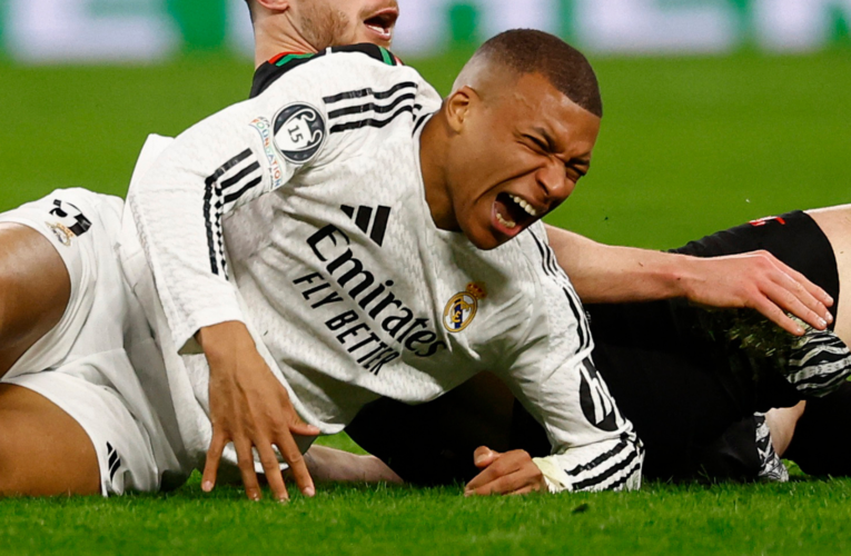 إصابة عضلية لمبابي تثير القلق في ريال مدريد قبل كأس العالم