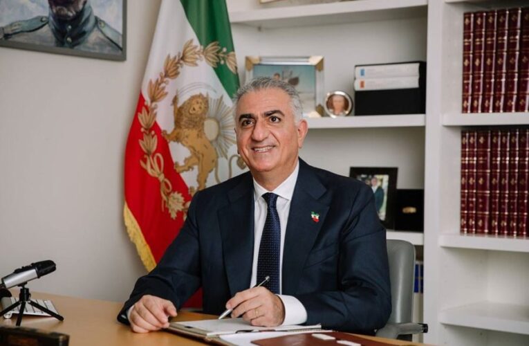 رضا بهلوي يهاجم السياسة الأوروبية: “أوروبا تتجاهل جرائم النظام الإيراني”