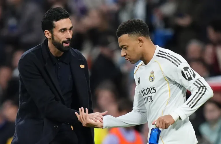 توتر داخل ريال مدريد.. مبابي يتحدث عن “المهاجم الرابع” وأربيلوا ينفي