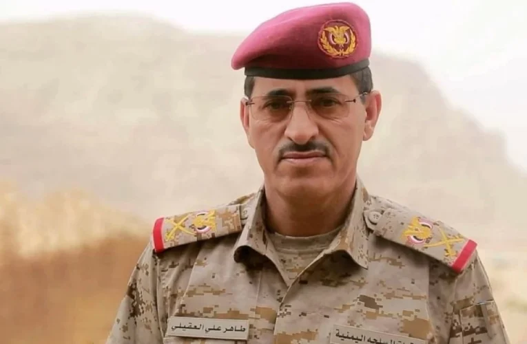اليمن يتوعد بالرد على أي اختراق لأجوائه ويحمل إيران مسؤولية التصعيد