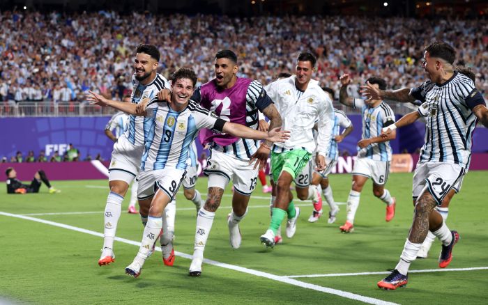 الأرجنتين تتجاوز سويسرا بعد التمديد وتضرب موعداً مع إنجلترا في نصف النهائي