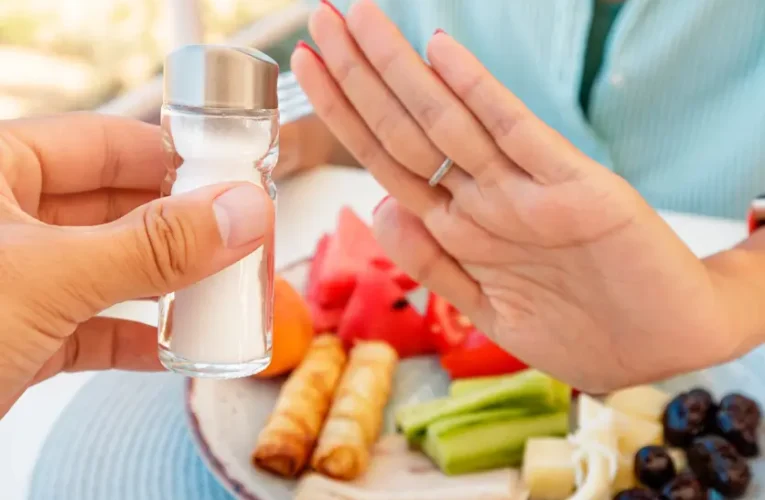 بدائل للملح تمنح الطعام نكهة أفضل وتساعد على خفض ضغط الدم