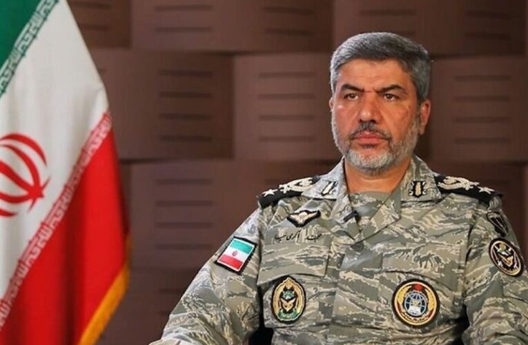 طهران ترفع جاهزيتها العسكرية.. الجيش الإيراني يحذر من هجوم أميركي جديد