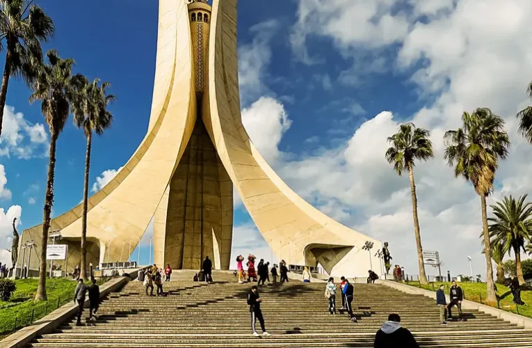 جامعتان جزائريتان تنضمان إلى المؤسسات المعتمدة دولياً في إدارة الجودة